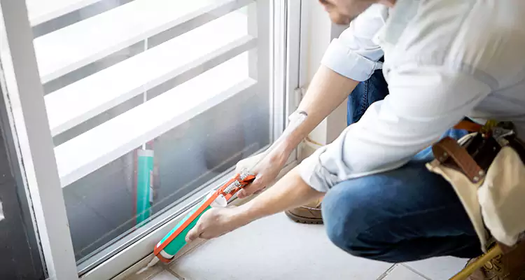 Dap Window Caulk Repair in Estero, FL